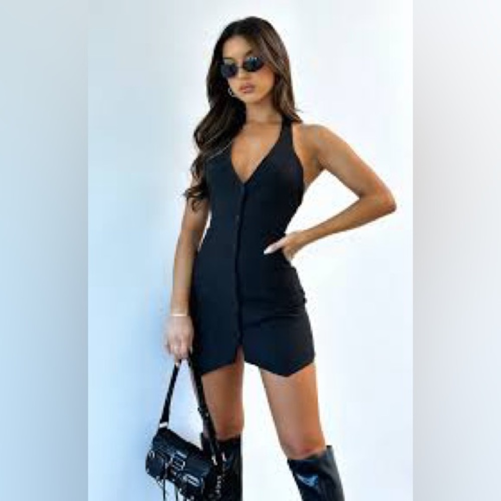 White fox backless black dress